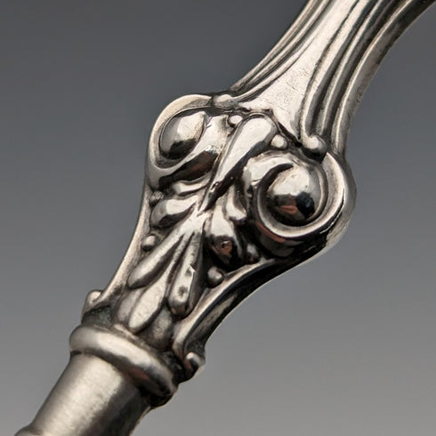 1913年 英国アンティーク 純銀ハンドル ボタンフック Crisford & Norris